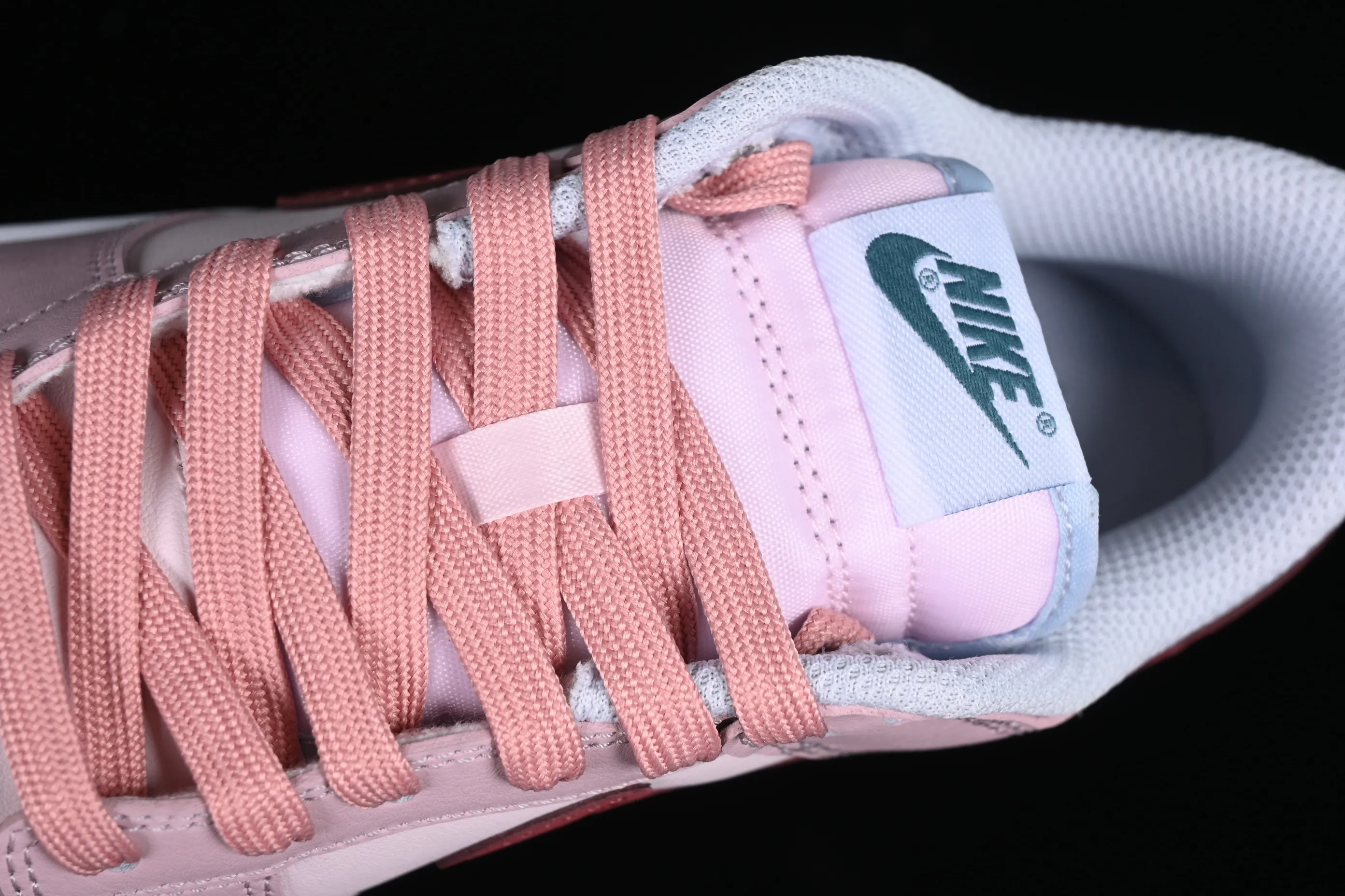 All categories Nk SB Dunk Series Nk SB Dunk Low low-top sneakers Nk SB Dunk Low GS "Mineral Teal" Strawberry Milk SB low-top casual sports skateboard shoes FD1232-002